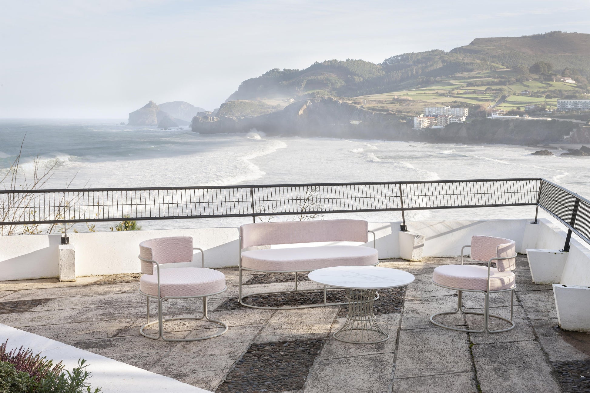 Paradiso Bench-Contract Furniture Store for hospitality, leisure & commercial projects