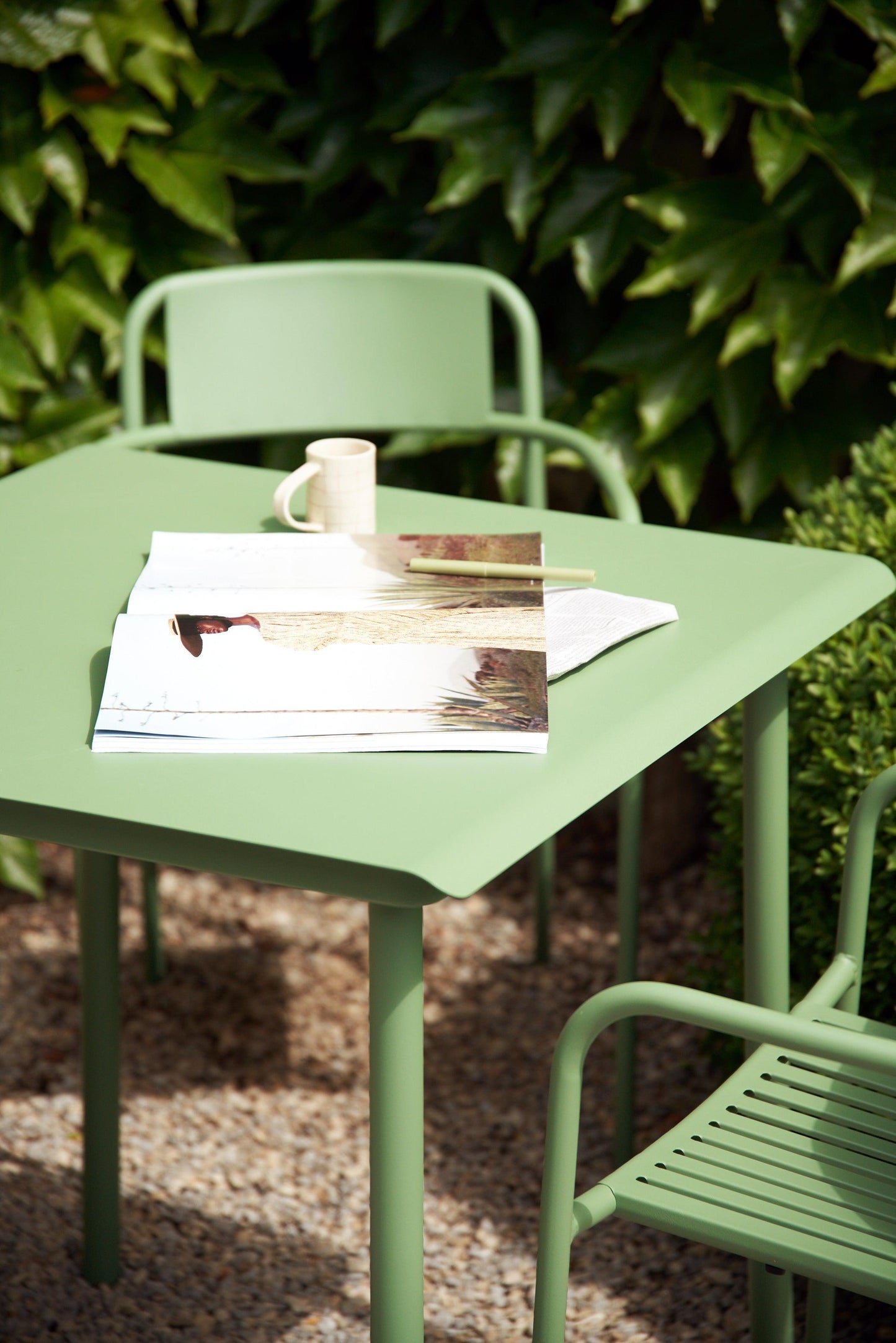 Patio Café Table-Contract Furniture Store for hospitality, leisure & commercial projects
