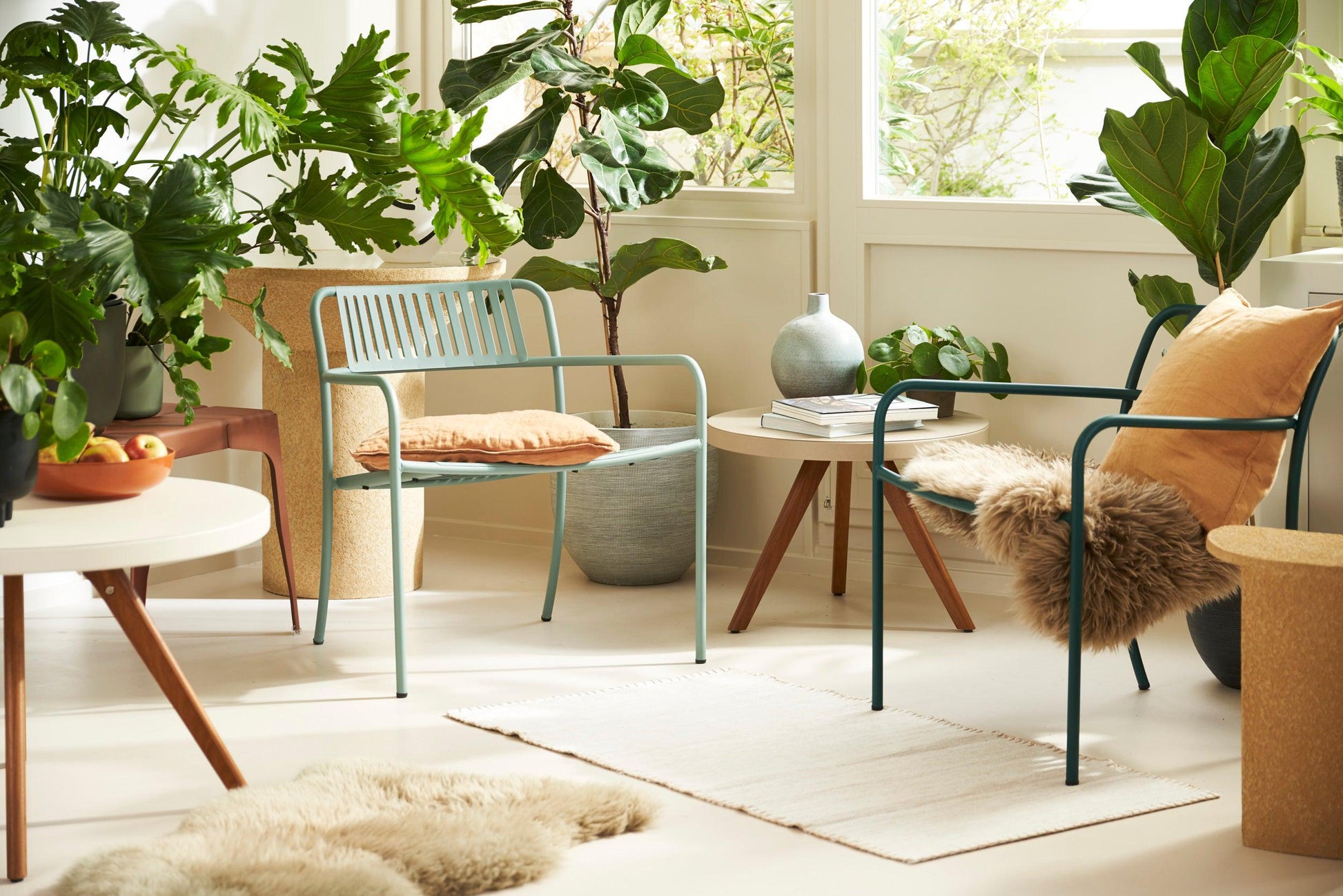 Patio Stripes Lounge Chair-Contract Furniture Store for hospitality, leisure & commercial projects