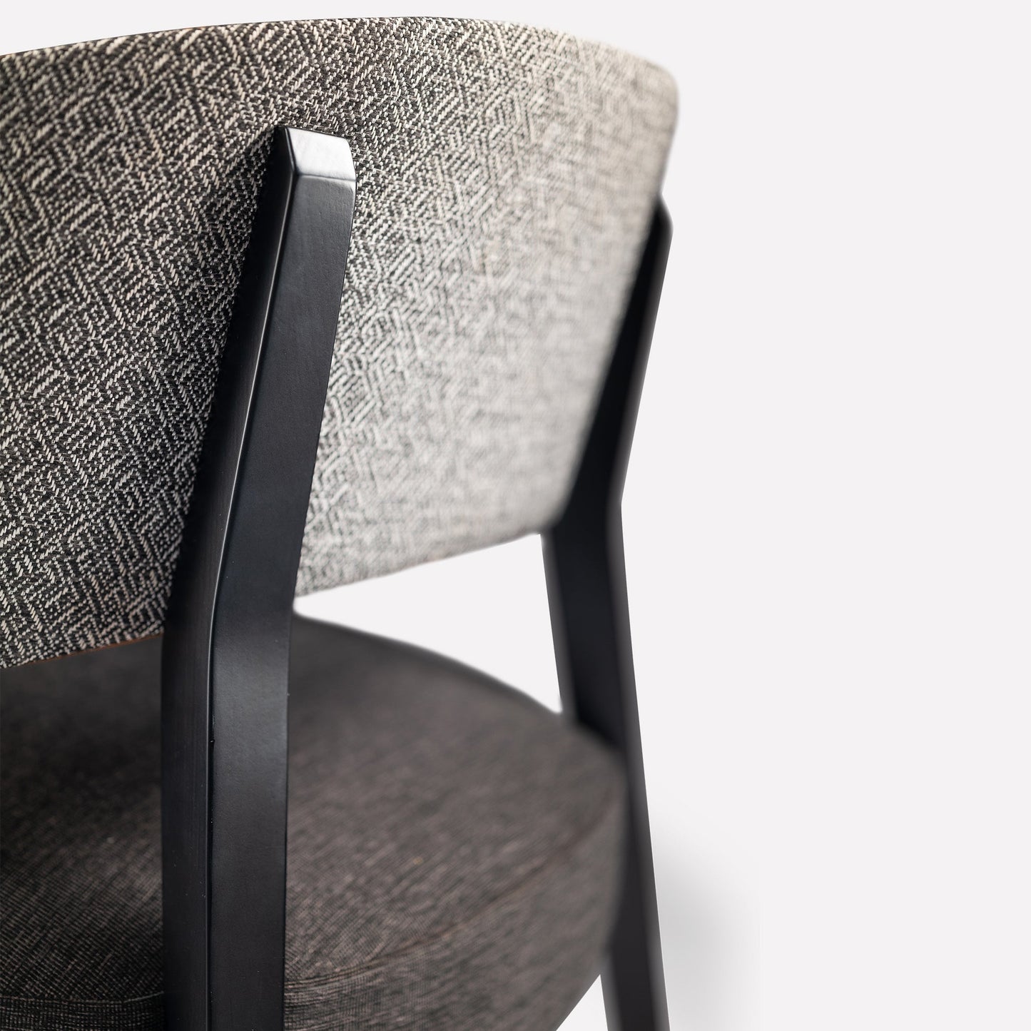 Pause Lounge Chair-Contract Furniture Store for hospitality, leisure & commercial projects