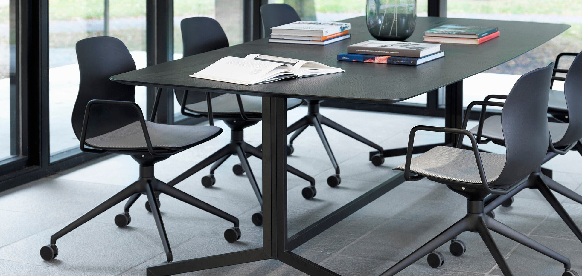 Pelican 03 Armchair-Contract Furniture Store for hospitality, leisure & commercial projects