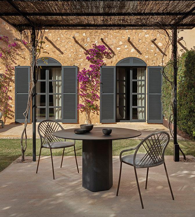 Petale Grid Armchair-Contract Furniture Store for hospitality, leisure & commercial projects