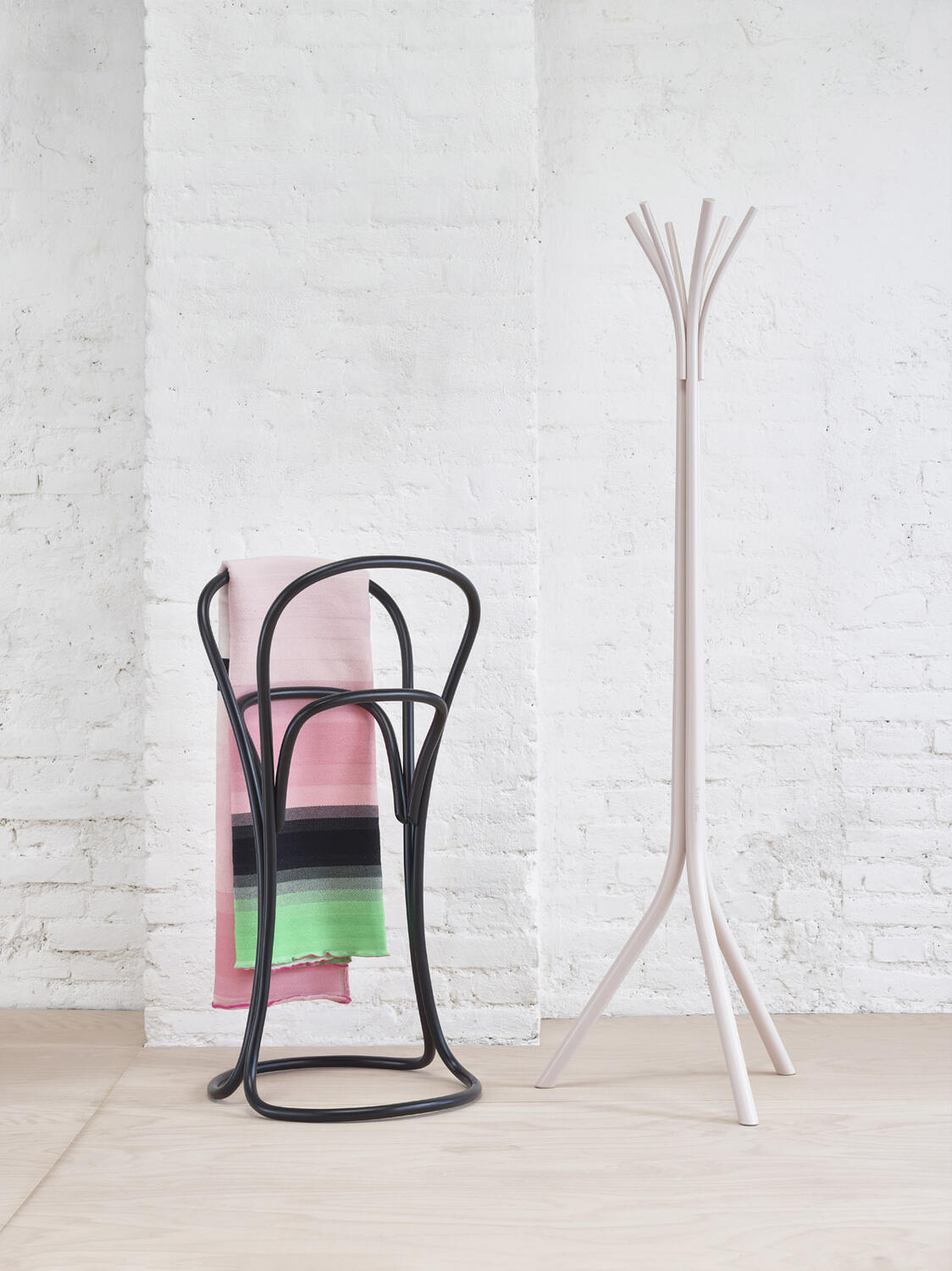 Petalo Clothes Hanger-Contract Furniture Store for hospitality, leisure & commercial projects