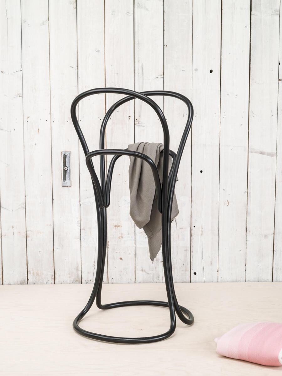 Petalo Clothes Hanger-Contract Furniture Store for hospitality, leisure & commercial projects
