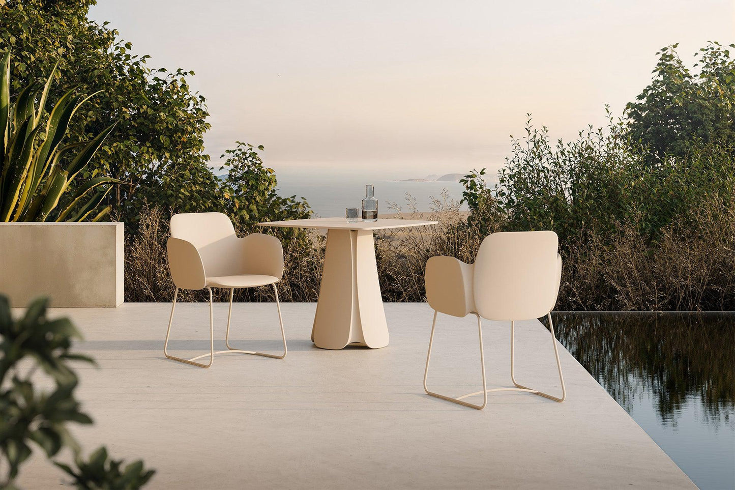 Pezzettina Armchair-Contract Furniture Store for hospitality, leisure & commercial projects