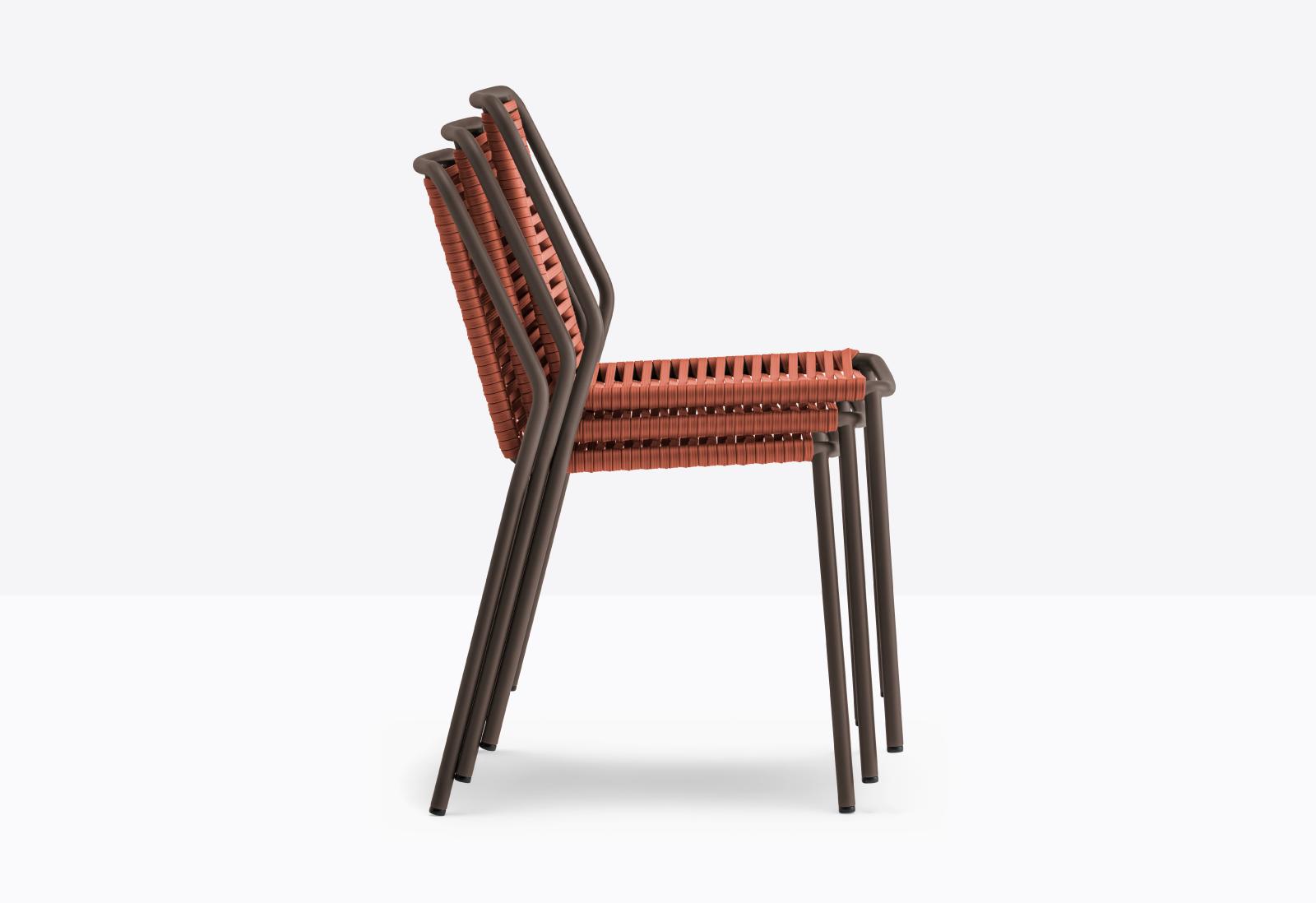 Philía 3900 Side Chair-Contract Furniture Store for hospitality, leisure & commercial projects
