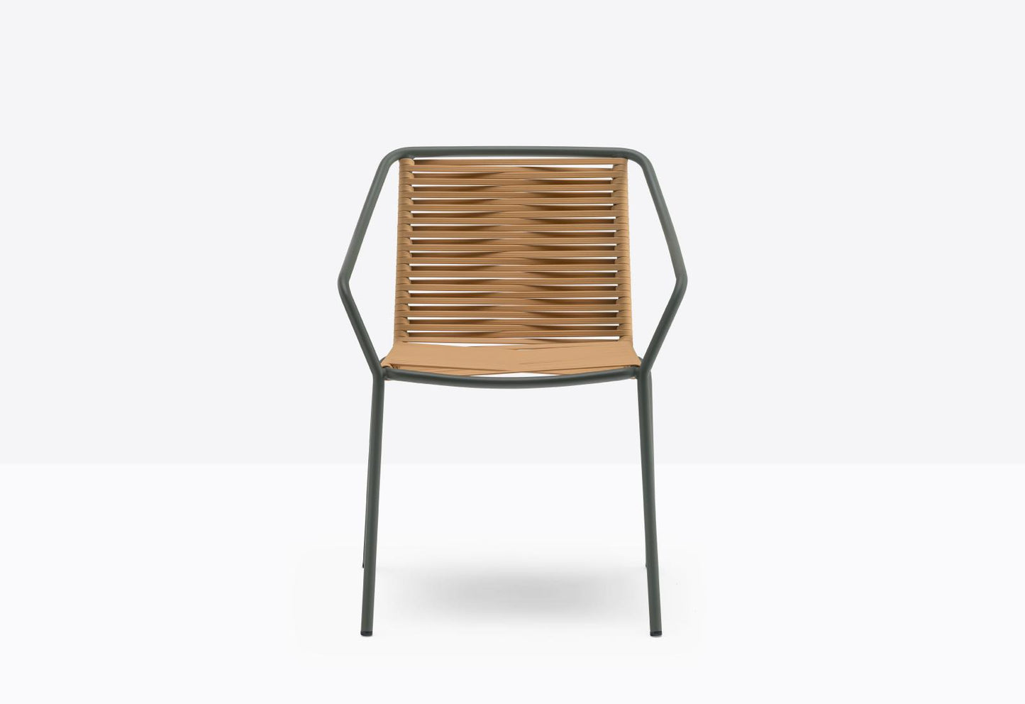 Philía 3905 Armchair-Contract Furniture Store for hospitality, leisure & commercial projects