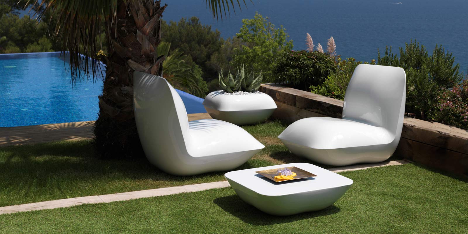 Pillow Coffee Table-Contract Furniture Store for hospitality, leisure & commercial projects