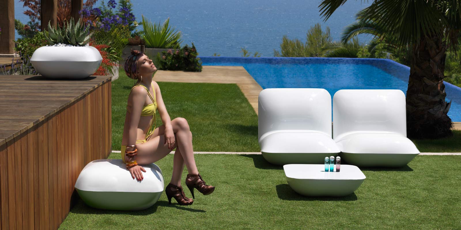 Pillow Lounge Chair-Contract Furniture Store for hospitality, leisure & commercial projects