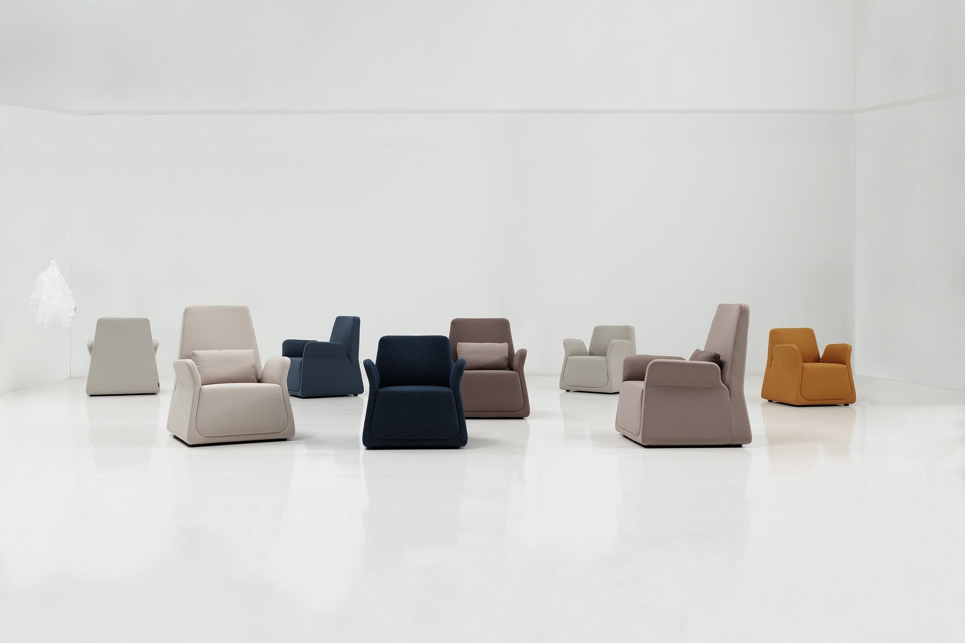Pío-Pío Lounge Chair