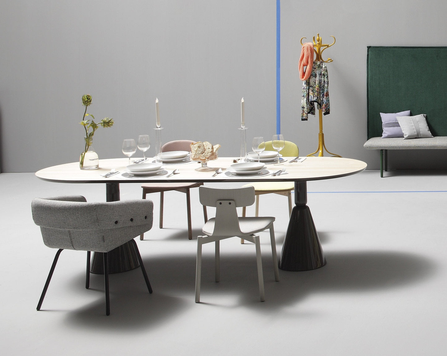 Pion Dining Table