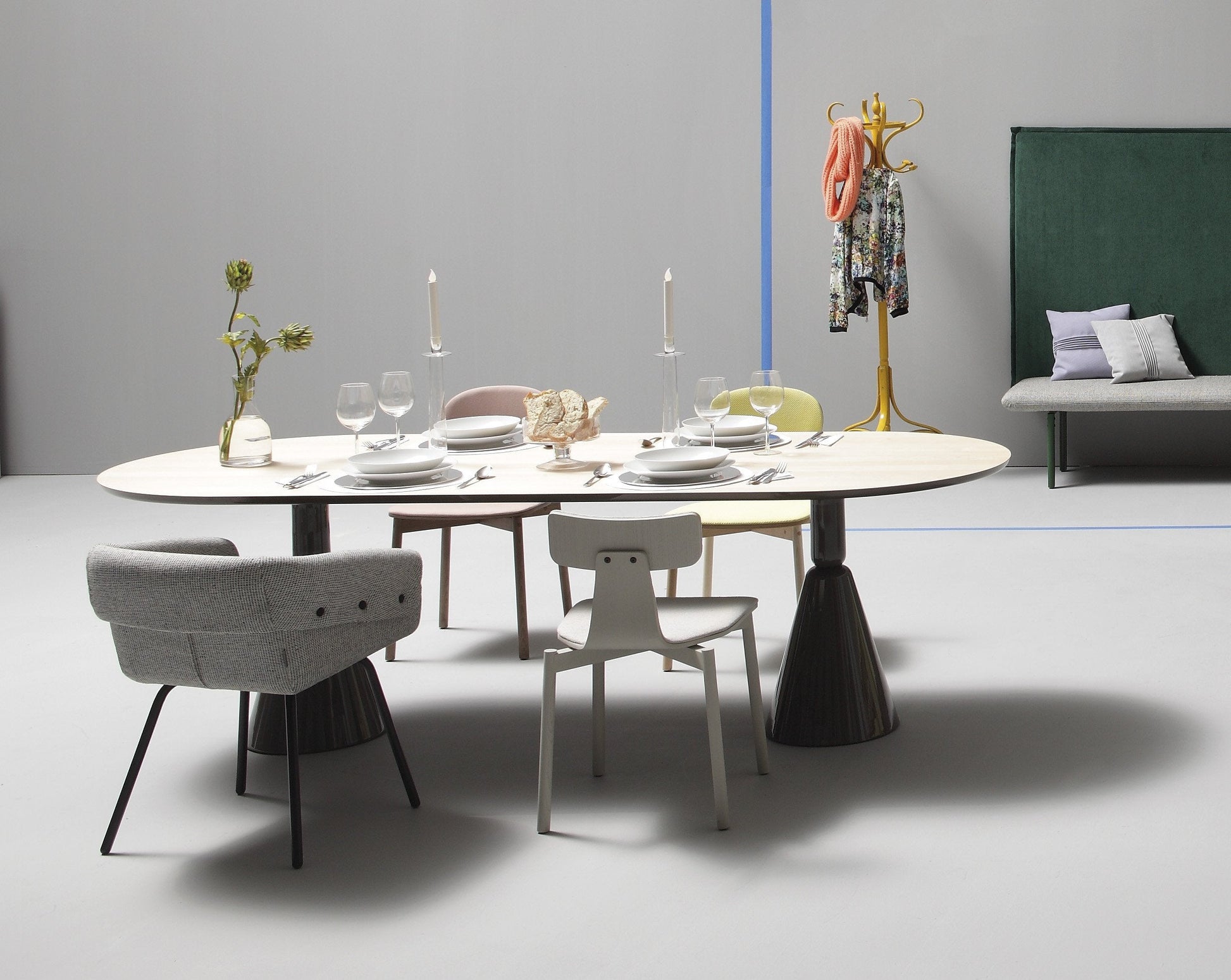 Pion Dining Table