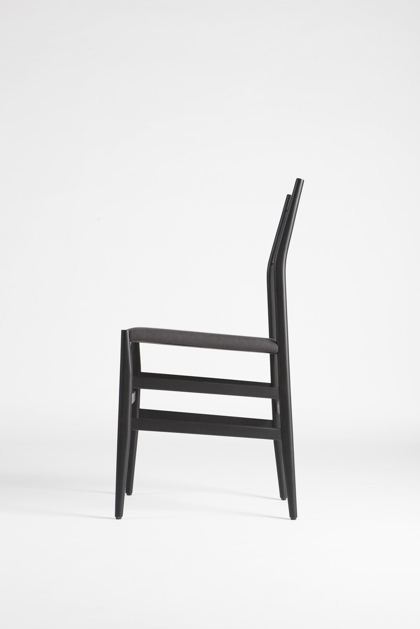 Piuma Side Chair