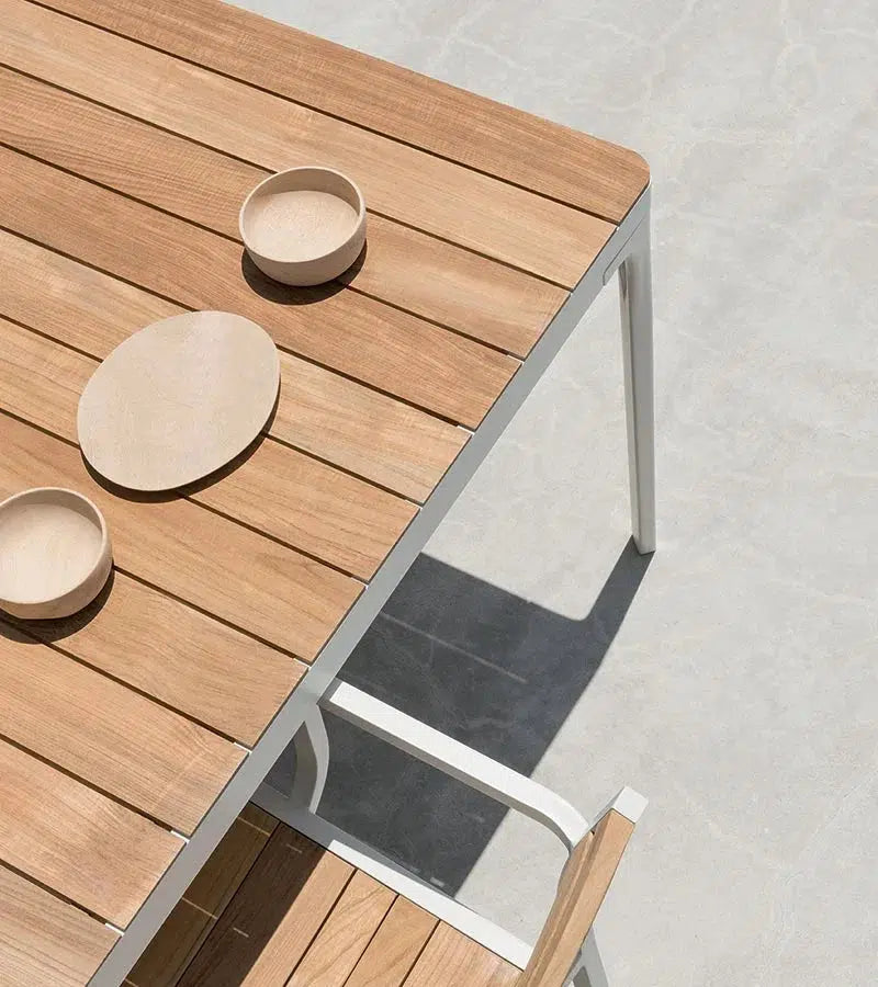 Play Dining Table-Contract Furniture Store for hospitality, leisure & commercial projects