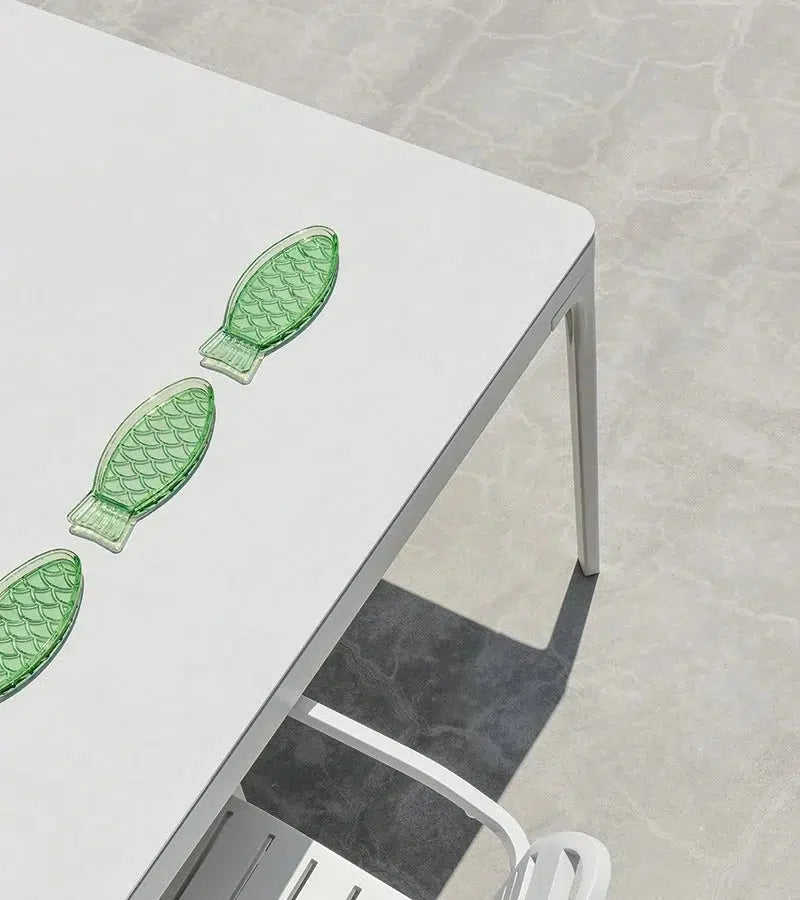 Play Dining Table-Contract Furniture Store for hospitality, leisure & commercial projects