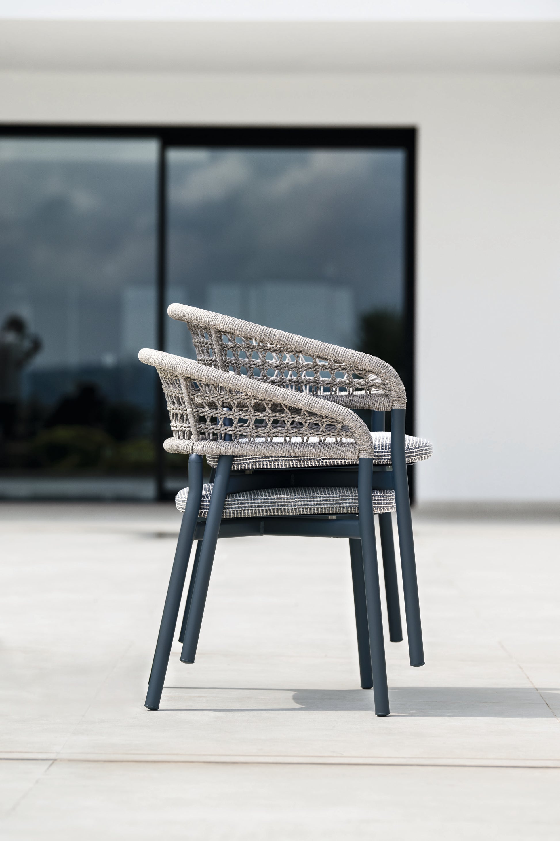 Plinto 24612 Armchair-Contract Furniture Store for hospitality, leisure & commercial projects