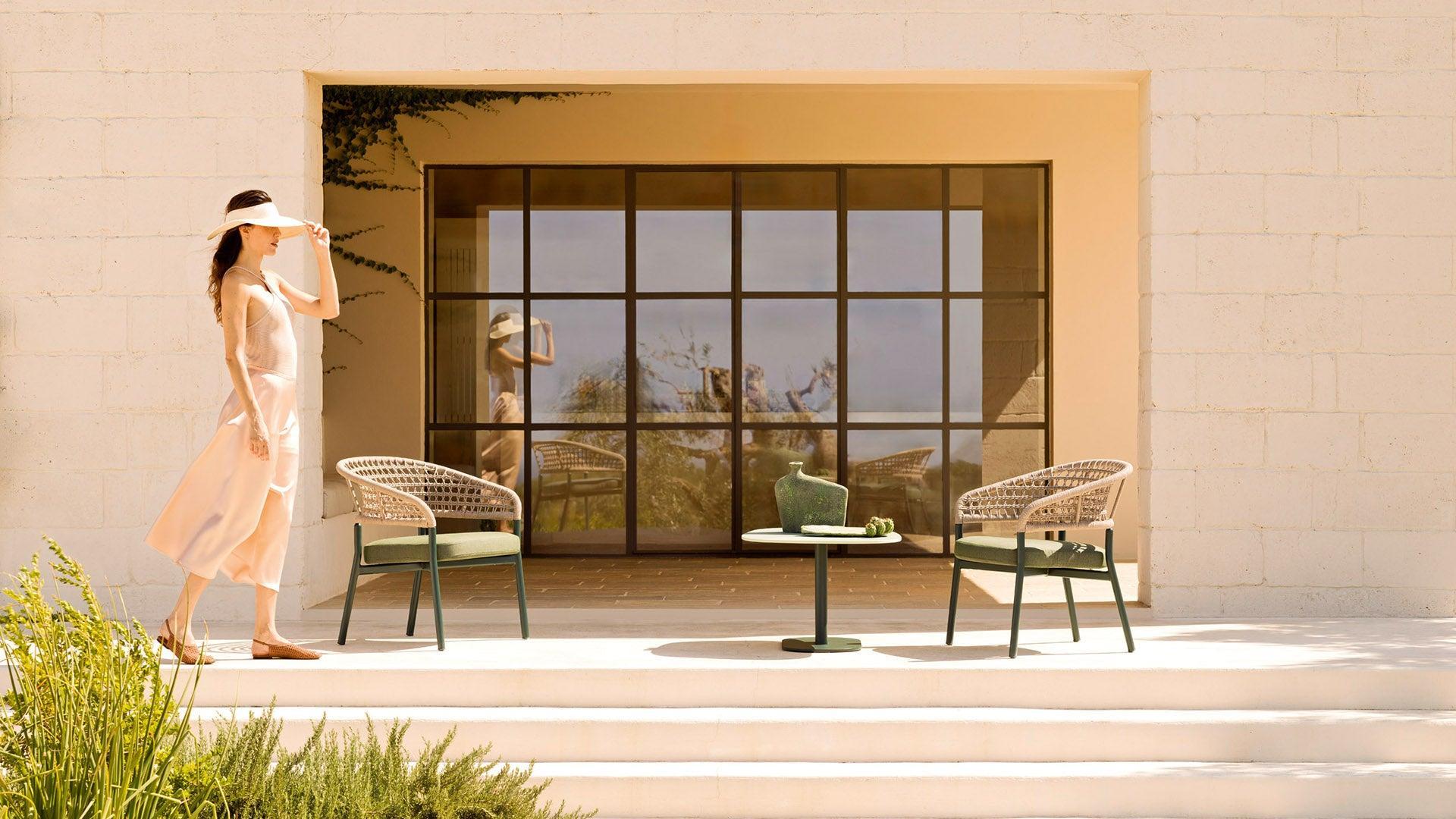 Plinto 24622 Lounge Chair-Contract Furniture Store for hospitality, leisure & commercial projects