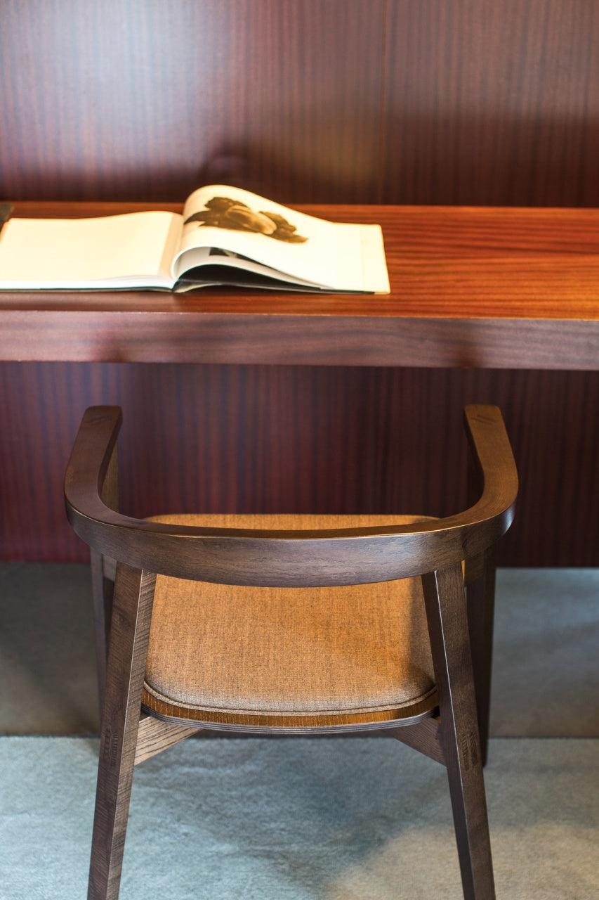 Plug 2001 PO Armchair-Contract Furniture Store for hospitality, leisure & commercial projects