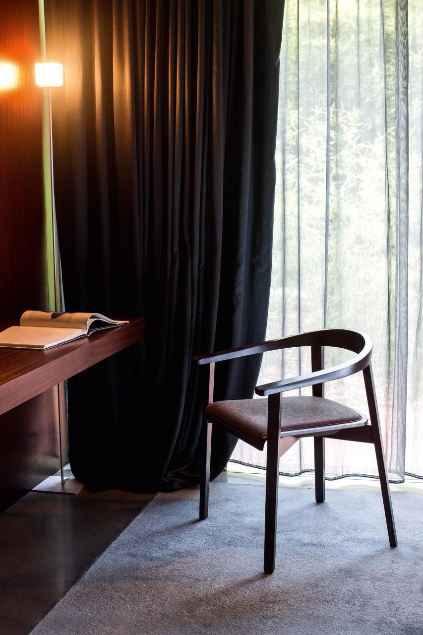 Plug 2001 PO Armchair-Contract Furniture Store for hospitality, leisure & commercial projects