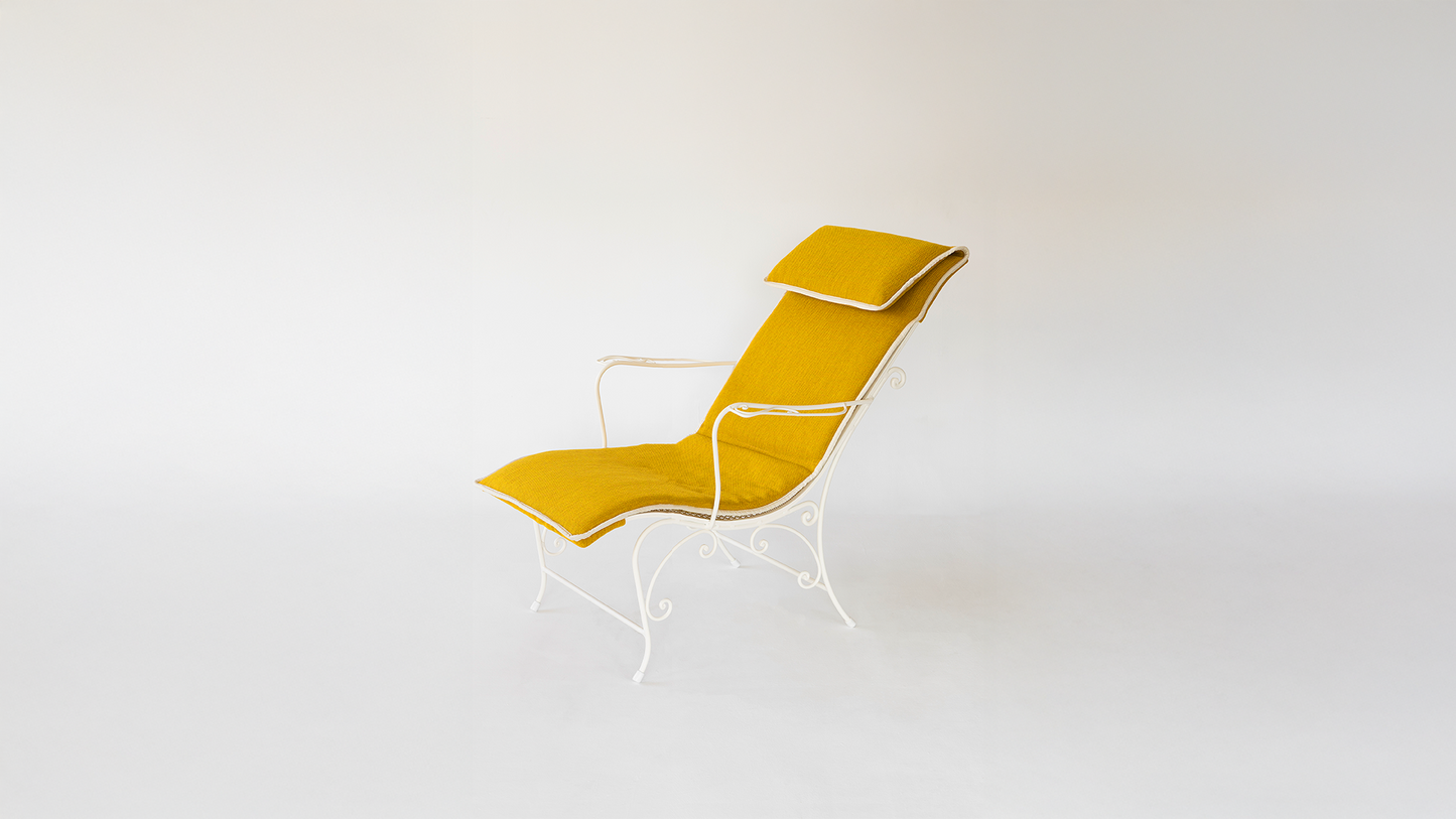 Psathi Lounger-Contract Furniture Store for hospitality, leisure & commercial projects