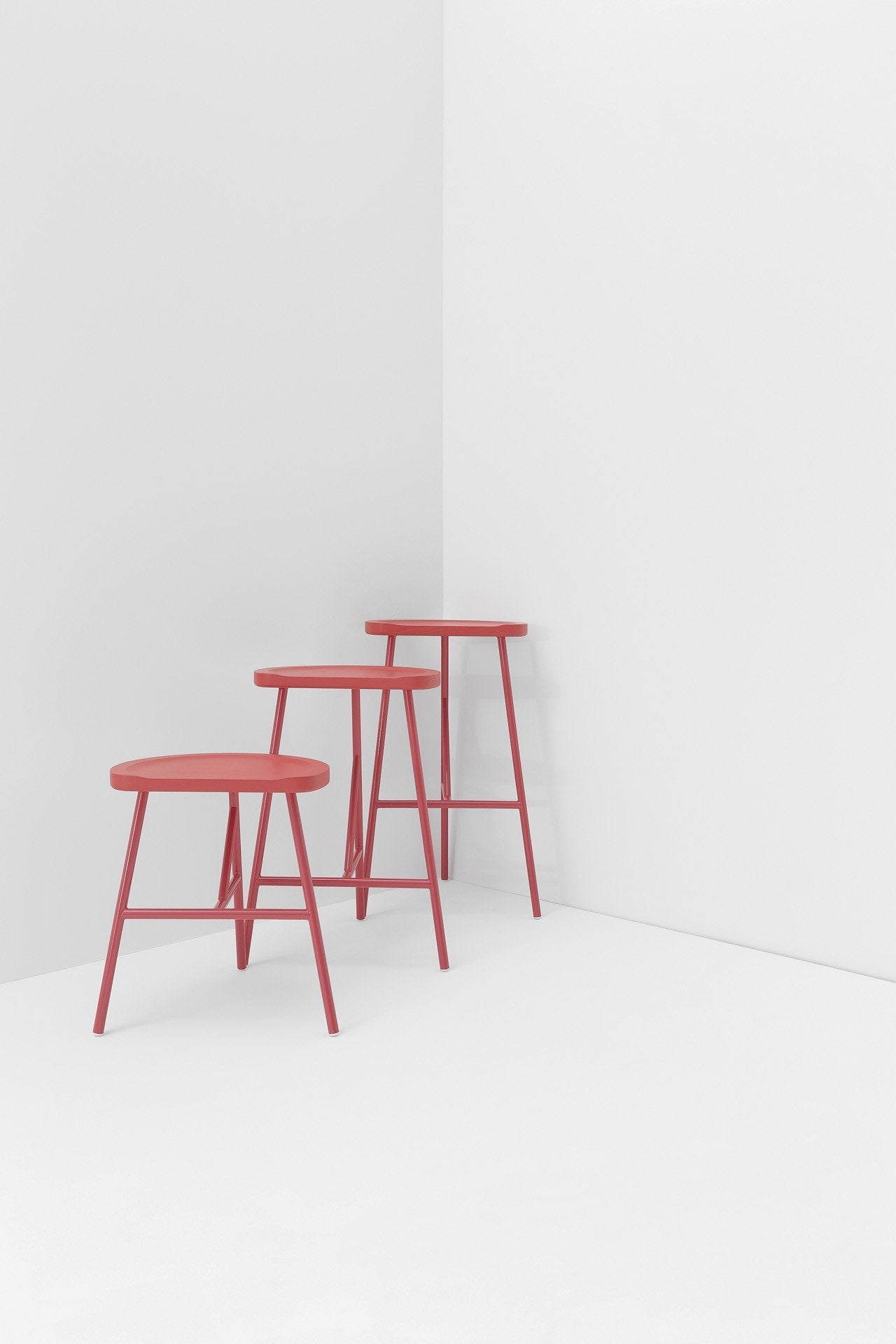 Puccio 713 Low Stool