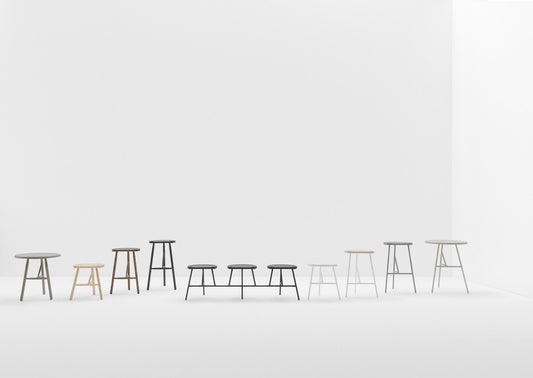 Puccio 722 Poseur Table