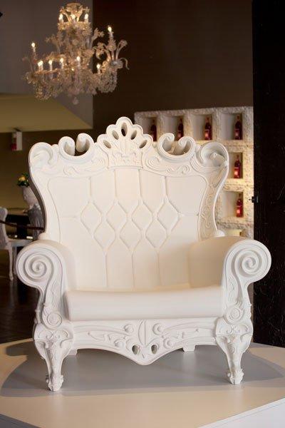 Queen Of Love Armchair