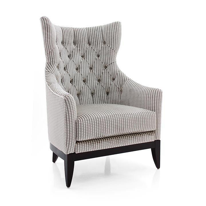 Queen Wing Lounge Chair
