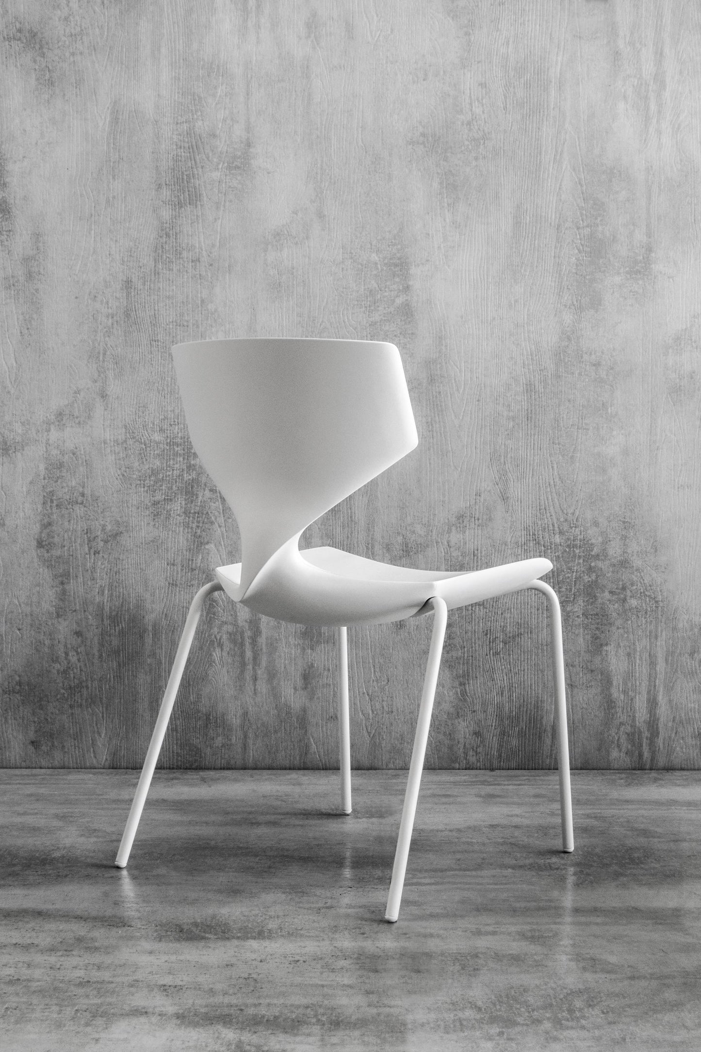 Quo 910 Side Chair