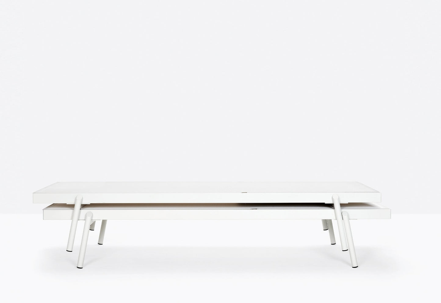 Rail Lounger-Contract Furniture Store for hospitality, leisure & commercial projects