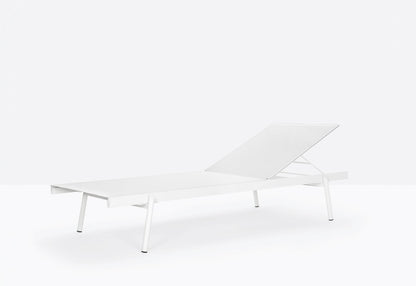 Rail Lounger-Contract Furniture Store for hospitality, leisure & commercial projects