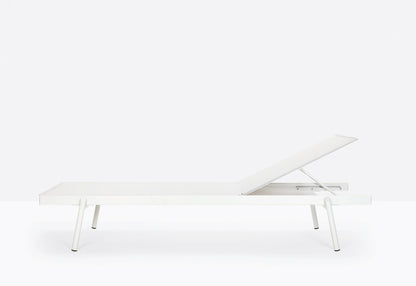 Rail Lounger-Contract Furniture Store for hospitality, leisure & commercial projects
