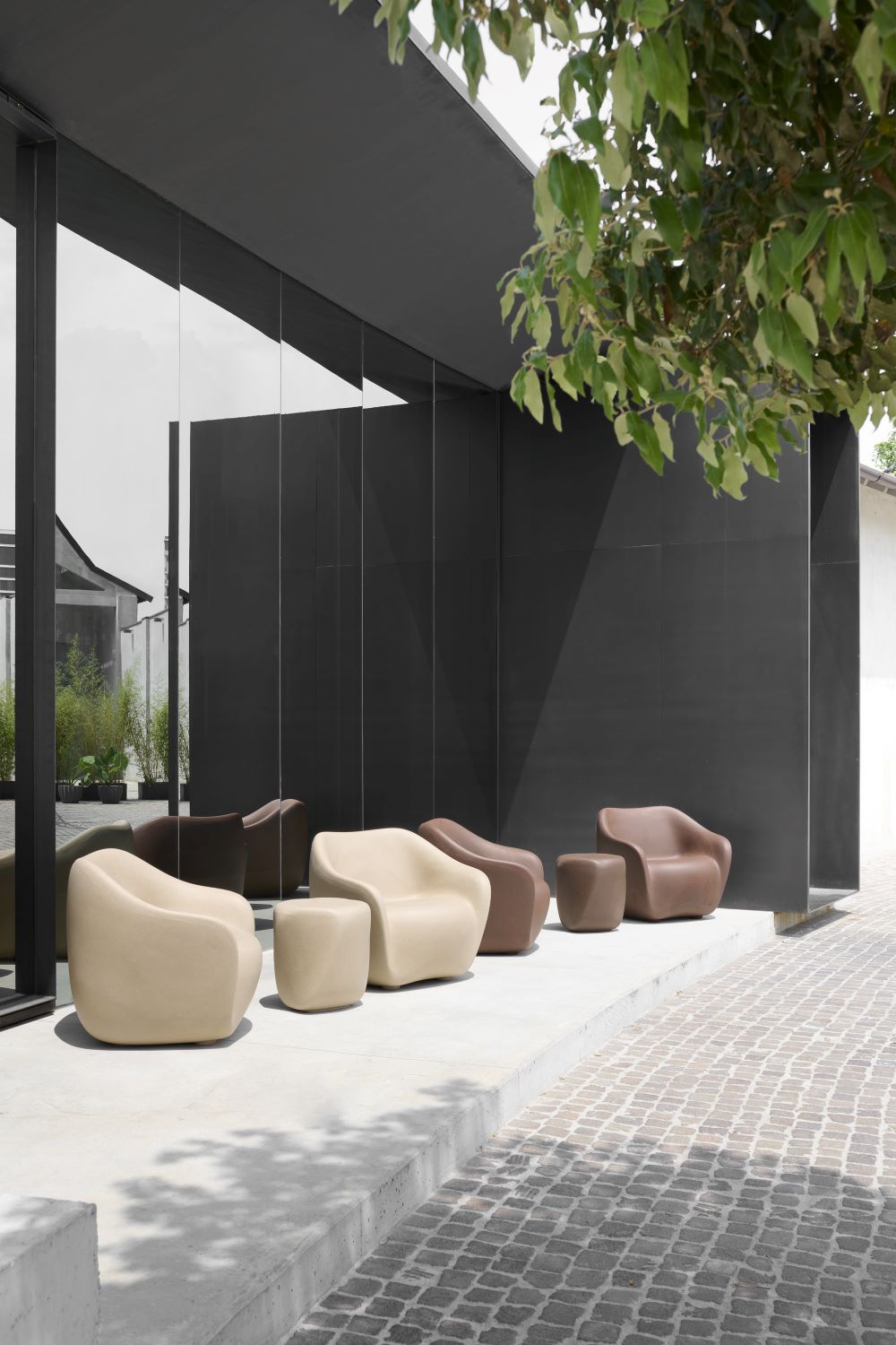 Reborn Chair-Contract Furniture Store for hospitality, leisure & commercial projects