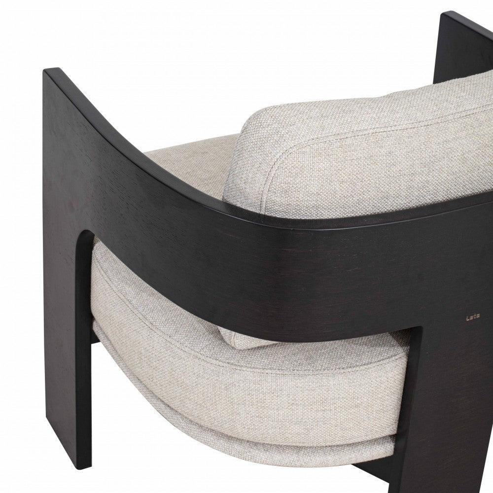 Regard Lounge Chair