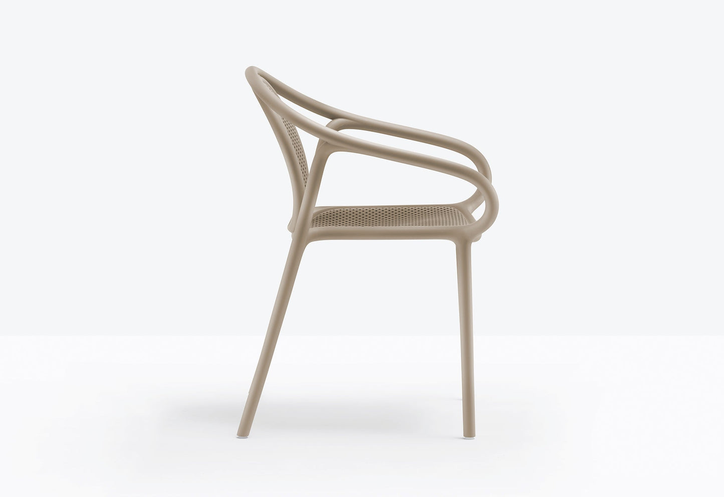 Remind 3735 Armchair-Contract Furniture Store for hospitality, leisure & commercial projects