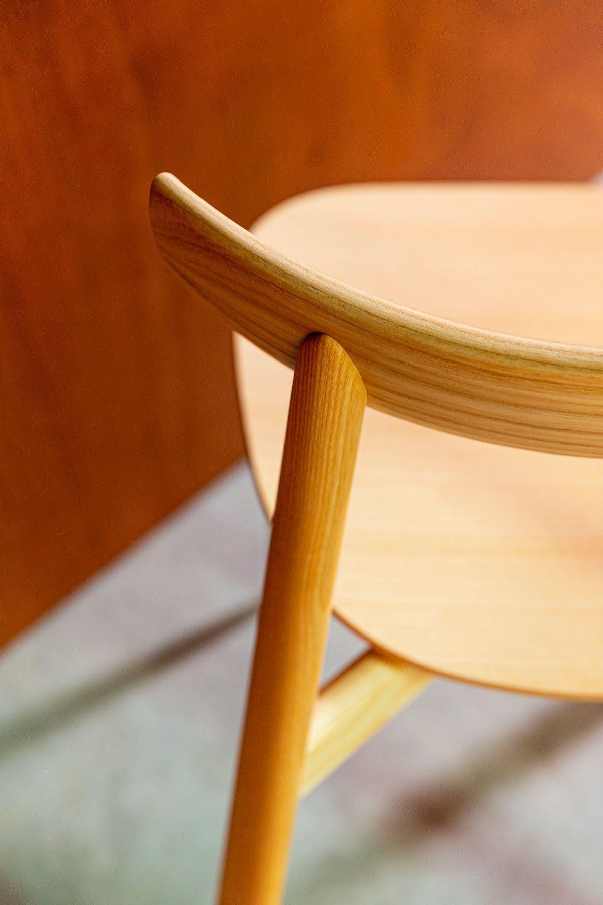 Remo 2201 Side Chair