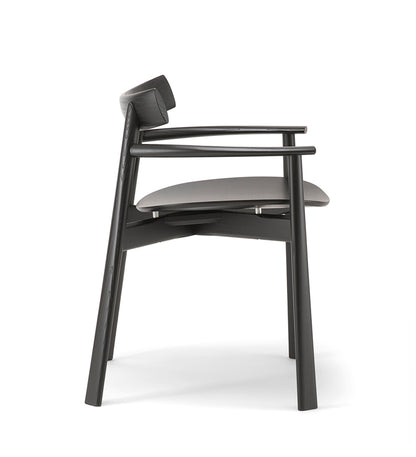 Remo 2204 Armchair-Contract Furniture Store for hospitality, leisure & commercial projects