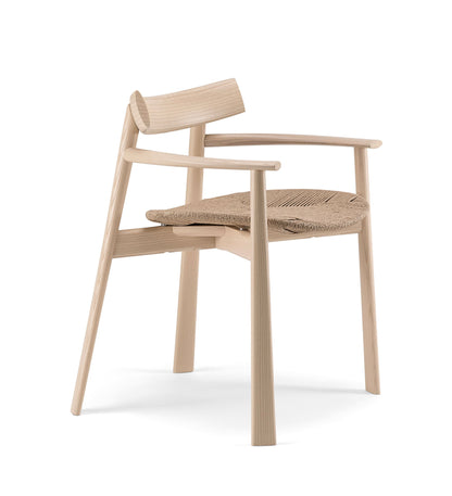 Remo 2204 Armchair-Contract Furniture Store for hospitality, leisure & commercial projects