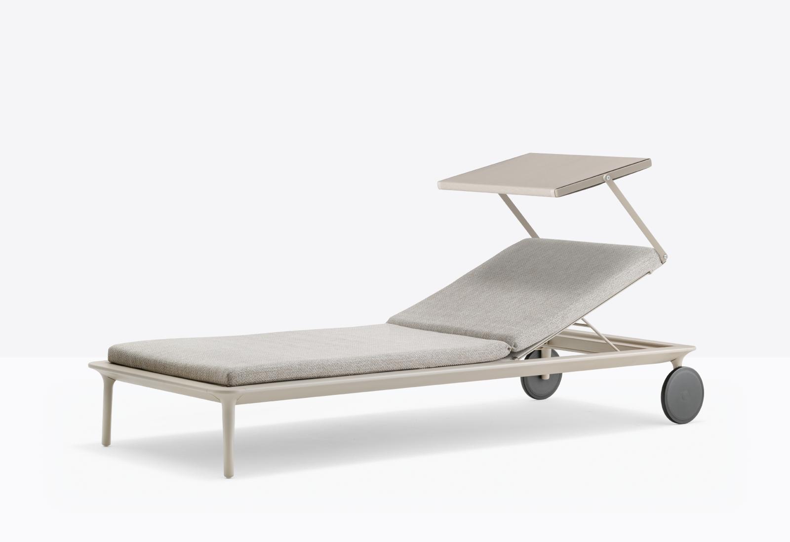 Reva Lounger