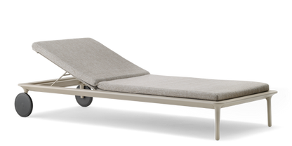 Reva Lounger