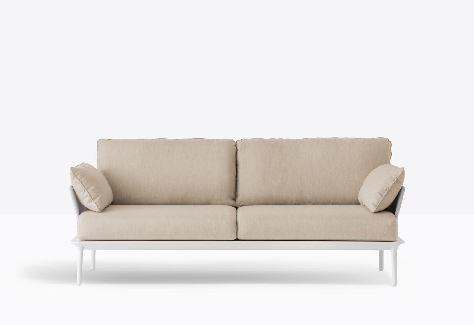 Reva Sofa-Contract Furniture Store for hospitality, leisure & commercial projects
