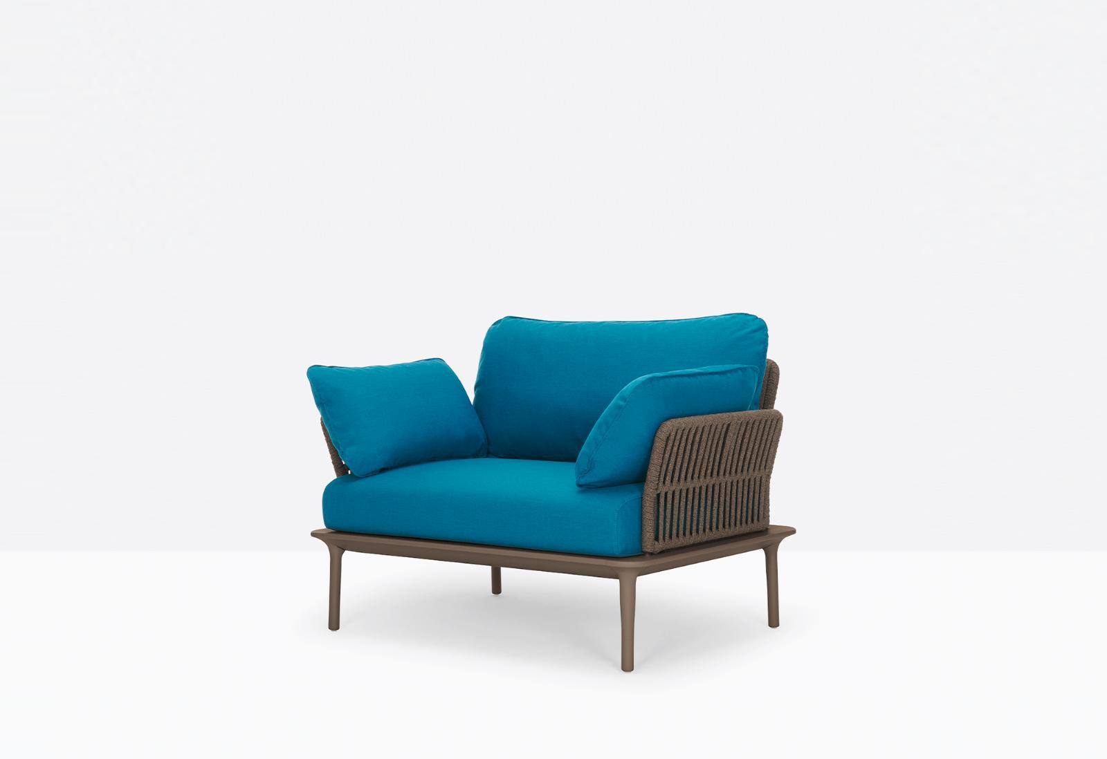 Reva Twist Lounge Chair