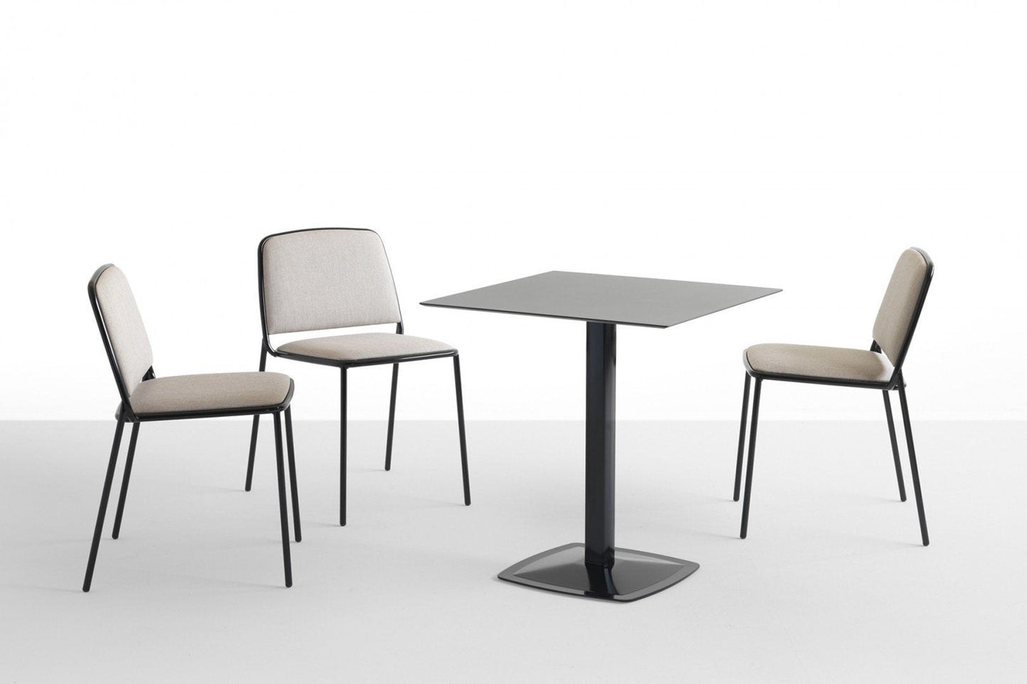 Ring 670 Side Chair