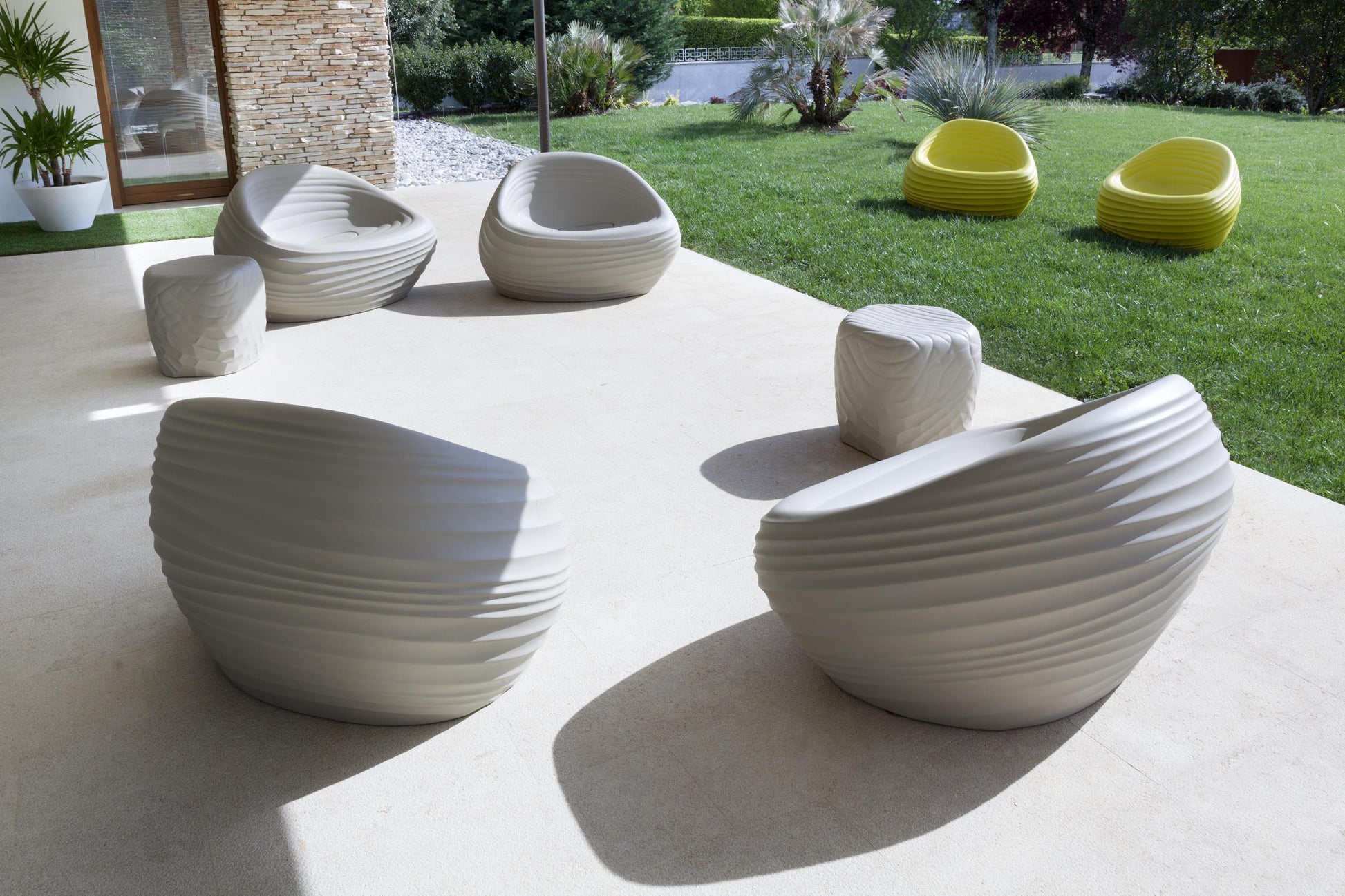 Riverside 903 Lounge Chair