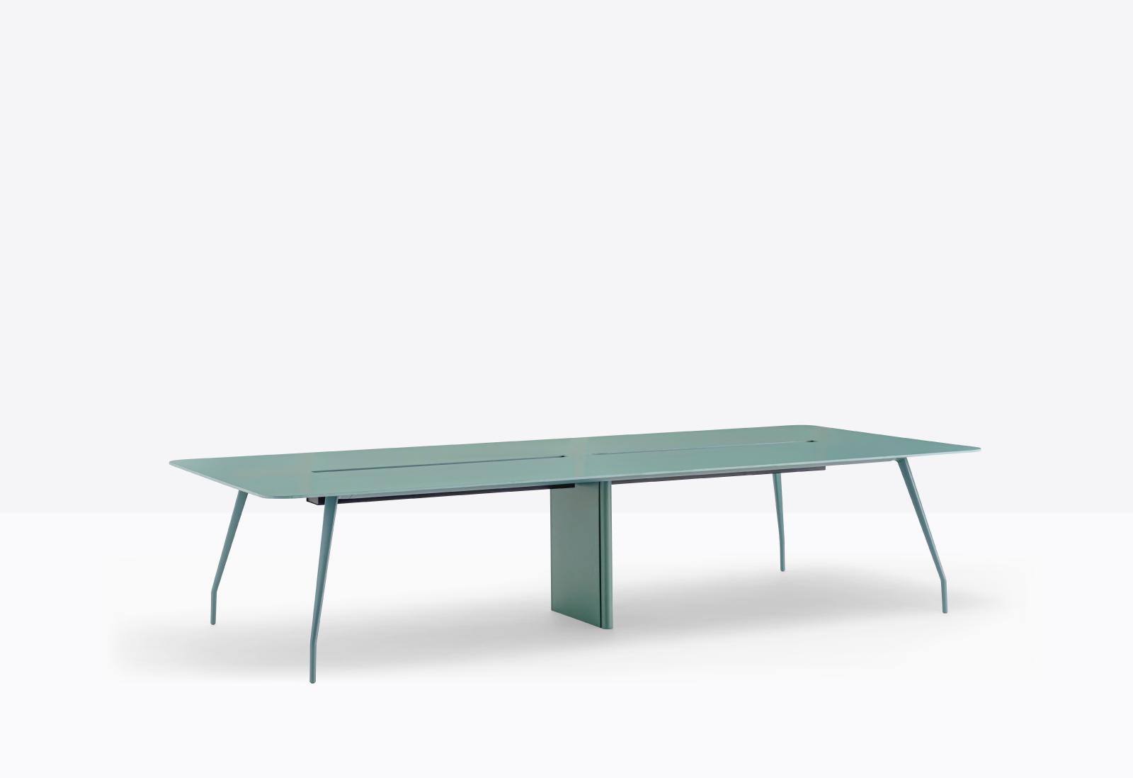 Rizz Workstation-Contract Furniture Store for hospitality, leisure & commercial projects