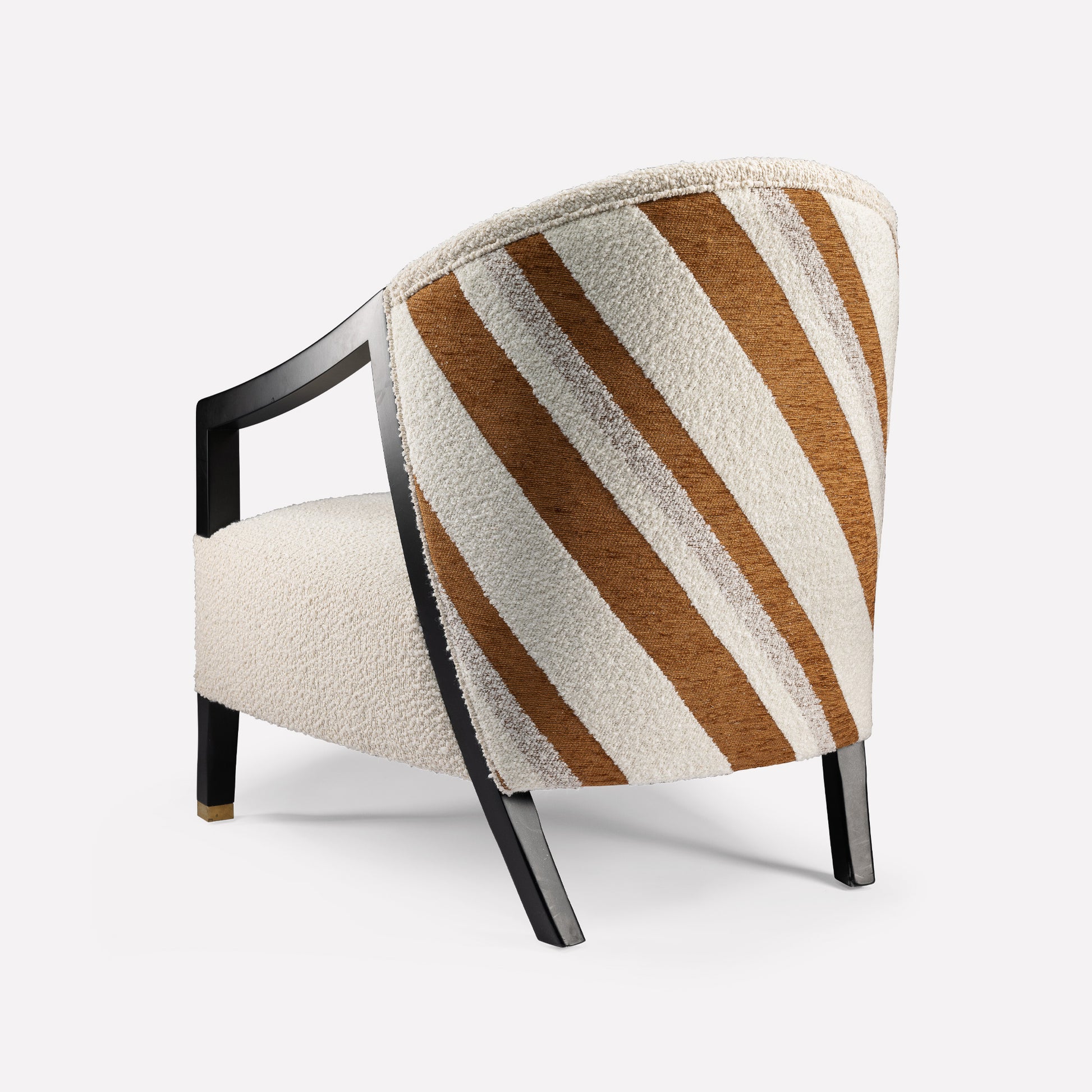 Robin Lounge Armchair-Contract Furniture Store for hospitality, leisure & commercial projects