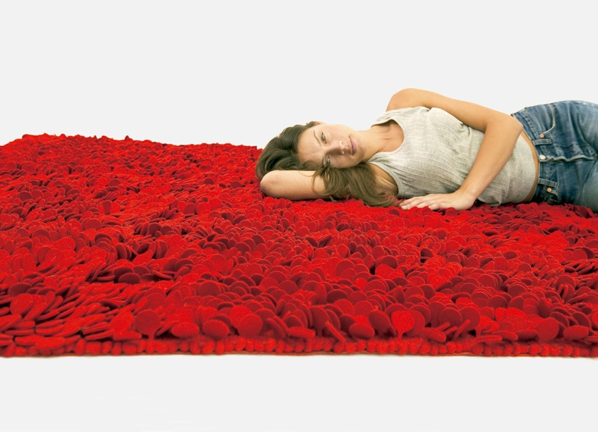 Roses Red Rug-Contract Furniture Store for hospitality, leisure & commercial projects