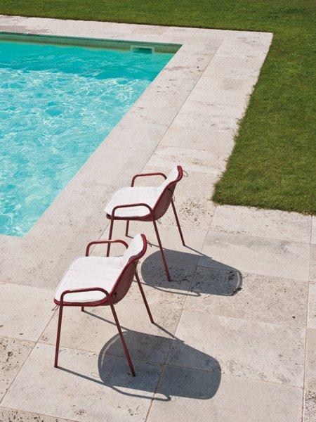 Round 466 Armchair-Contract Furniture Store for hospitality, leisure & commercial projects