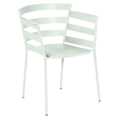 Rythmic 4402 Armchair-Contract Furniture Store for hospitality, leisure & commercial projects