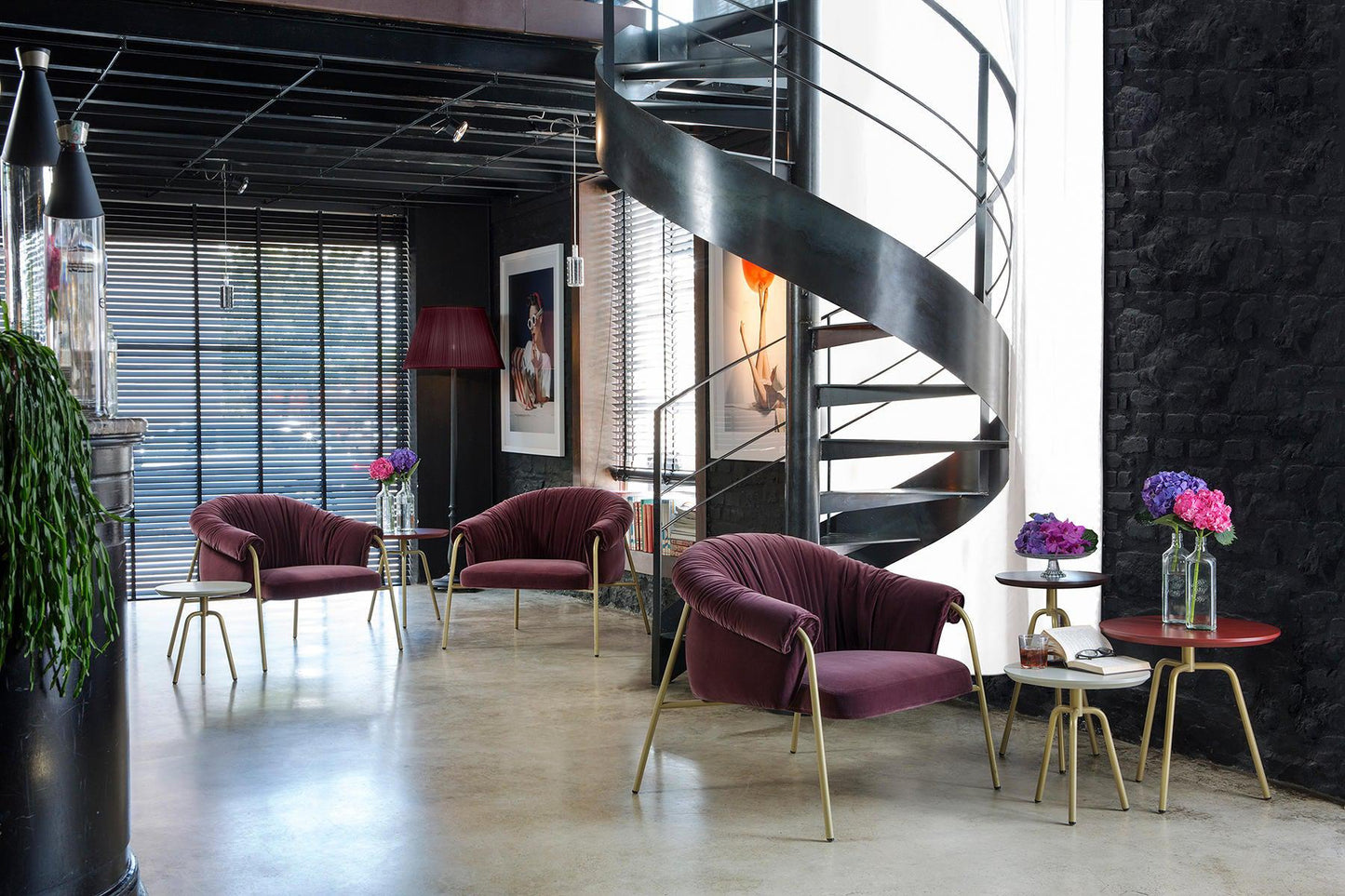 Scala Lounge Chair